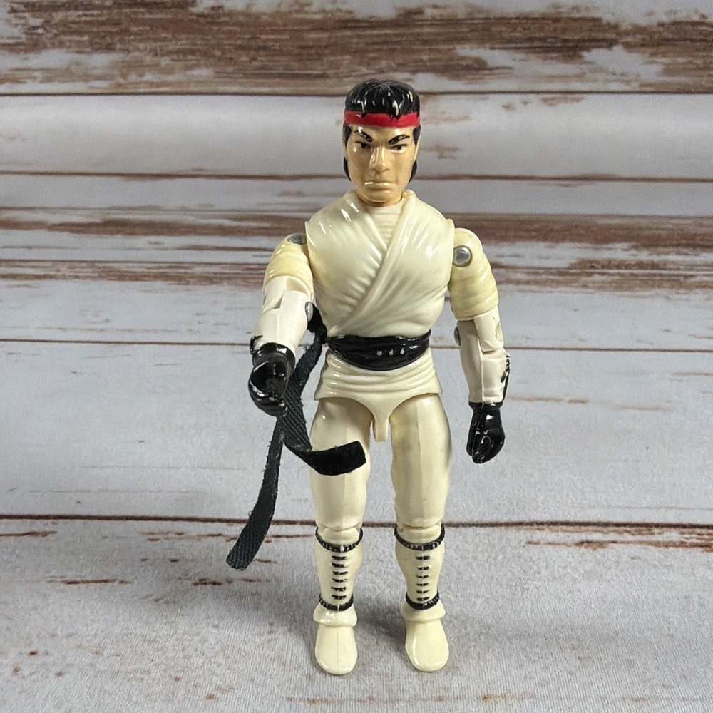 Vintage 1993 G.I. Joe Street Fighter II Ryu Action Figure Capcom Used